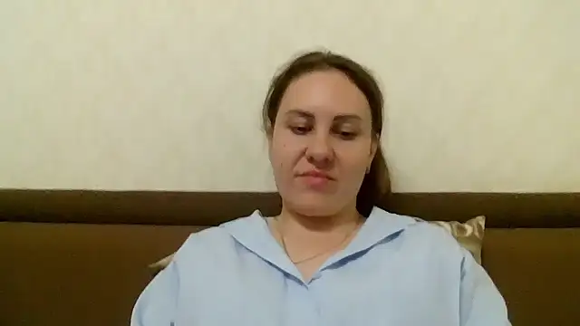 Snapshot of MeadowEyes chatting on June 7, 6:13 pm MeadowEyes online show from June 7, 6:13 pm