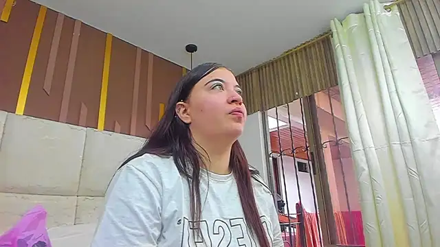 AmbarGills online show from February 8, 1:42 pm