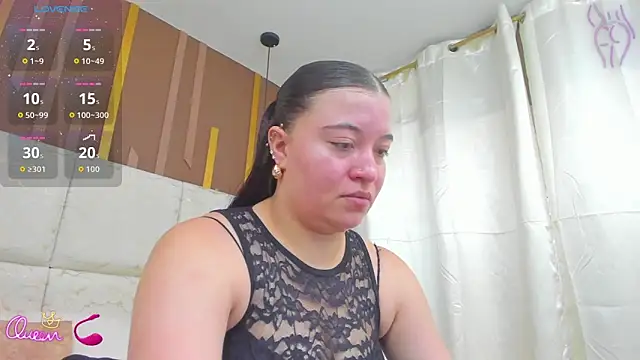 AmbarGills online show from April 12, 1:47 pm