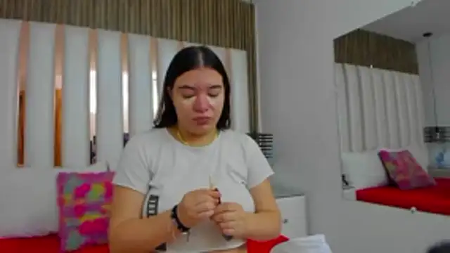 AmbarGills online show from November 26, 1:11 pm