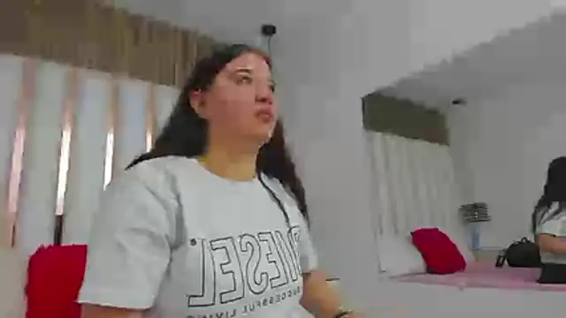 AmbarGills online show from January 9, 1:07 pm