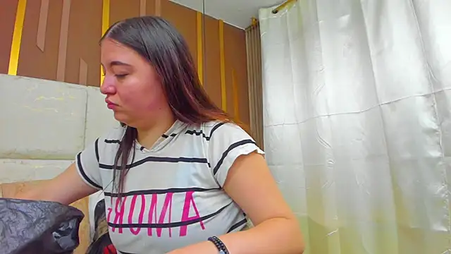 AmbarGills online show from April 13, 12:53 pm