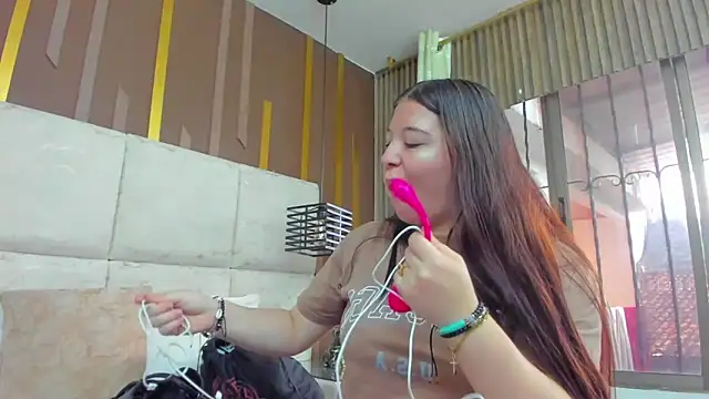 AmbarGills online show from February 12, 12:49 pm