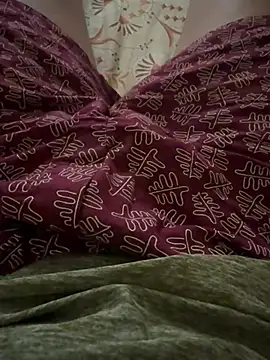 Snapshot of dickmaster8782 chatting on April 4, 7:15 am dickmaster8782 online show from April 4, 7:15 am