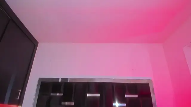Snapshot of Cami_KingSex chatting on June 16, 7:36 pm Cami KingSex online show from June 16, 7:36 pm
