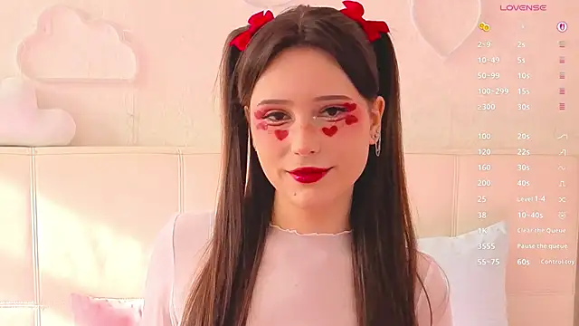 MoonliteDiva online show from February 13, 7:19 am