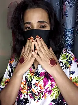 Snapshot of Royal_Shona chatting on October 18, 7:05 pm Royal Shona online show from October 18, 7:05 pm
