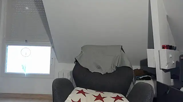 pedrolatino20cm online show from February 15, 3:22 pm