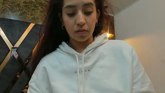 Vittoria Conti  online show from March 12, 4:55 pm