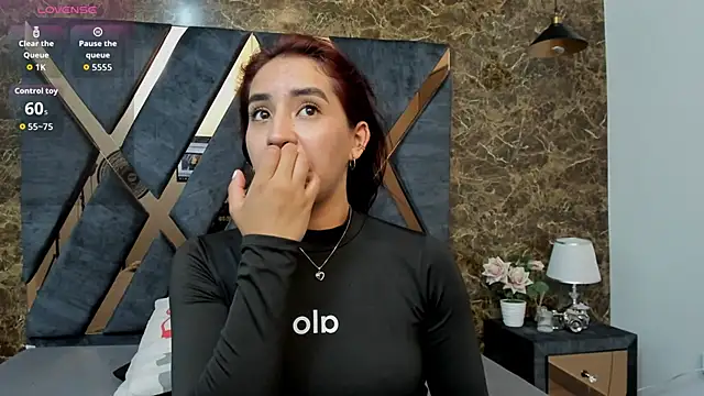 Vittoria Conti  online show from April 9, 5:19 pm