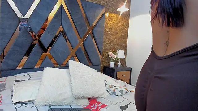 Snapshot of Vittoria_Conti_ chatting on November 19, 5:24 pm Vittoria Conti online show from November 19, 5:24 pm