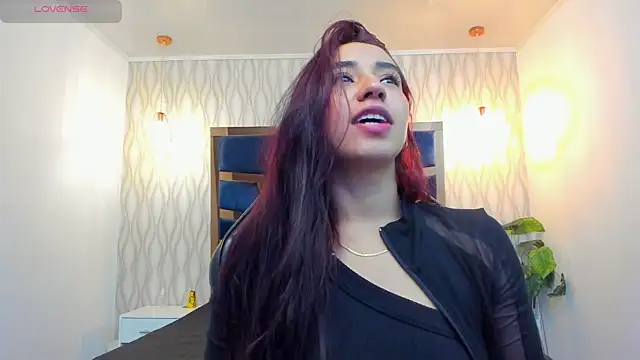 Vittoria Conti  online show from April 15, 3:16 pm