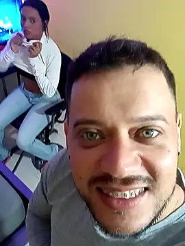 thepicis online show from November 5, 12:25 am