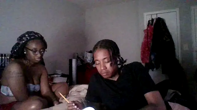 dezzidavill online show from June 1, 2:12 am