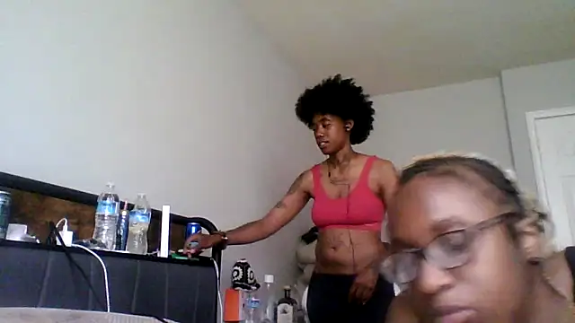 dezzidavill online show from April 16, 2:07 pm