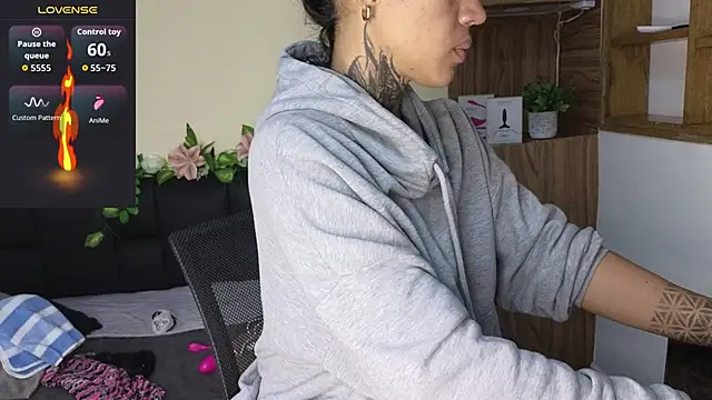 Snapshot of Mary_rabbit chatting on October 19, 1:03 pm Mary rabbit online show from October 19, 1:03 pm