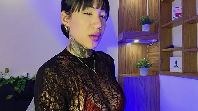 Snapshot of Mary_rabbit chatting on October 18, 1:02 pm Mary rabbit online show from October 18, 1:02 pm