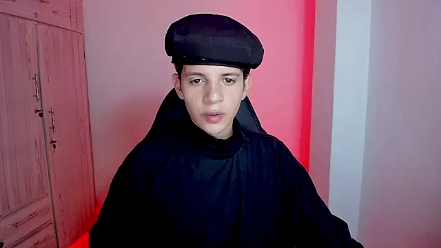 tylernova online show from February 19, 4:09 am