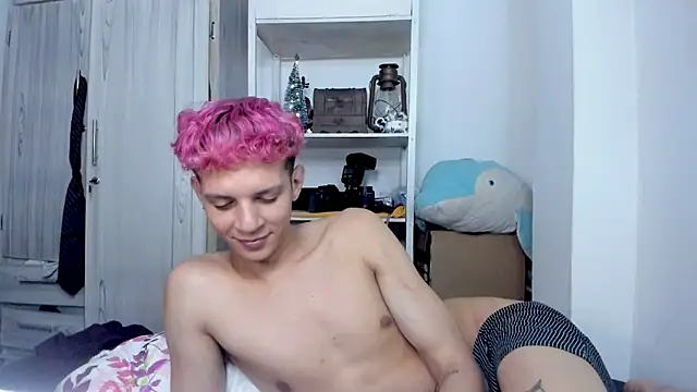 tylernova online show from December 22, 4:34 am