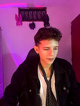 tylernova online show from October 26, 3:51 am