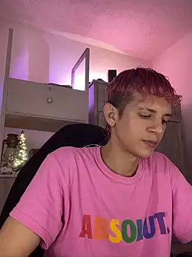 tylernova online show from December 5, 4:00 am