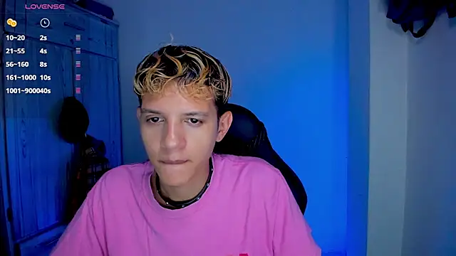 tylernova online show from March 20, 3:40 am