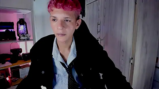 tylernova online show from November 21, 11:59 pm