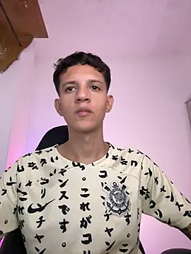 tylernova online show from May 7, 3:11 am