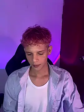 tylernova online show from November 15, 3:21 am