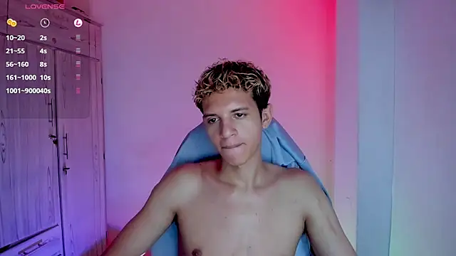 tylernova online show from February 20, 6:26 am