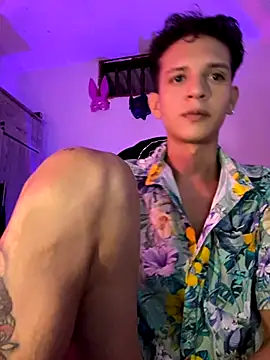 tylernova online show from October 25, 3:28 am