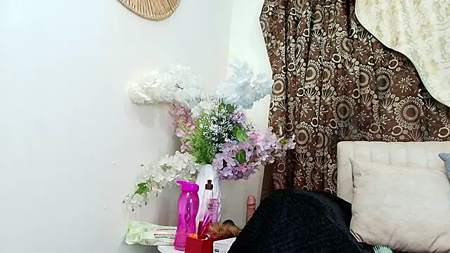 Kiaraa88 online show from December 2, 12:18 pm