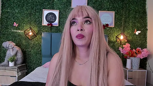 Kiaraa88 online show from November 11, 12:00 pm