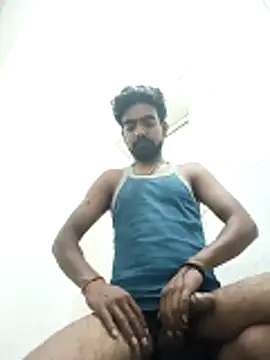 Snapshot of ShowedWringer chatting on May 8, 9:29 pm ShowedWringer online show from May 8, 9:29 pm