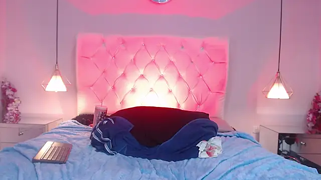 Bubbiecherry online show from October 29, 1:04 am