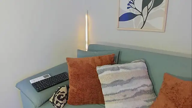 KassMonroe online show from April 11, 12:53 pm