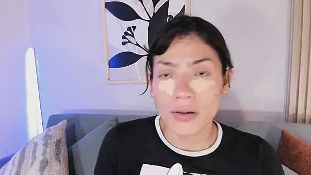 KassMonroe online show from March 27, 7:48 pm