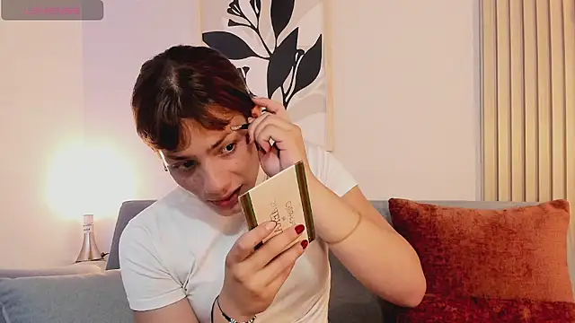 KassMonroe online show from February 20, 8:11 pm