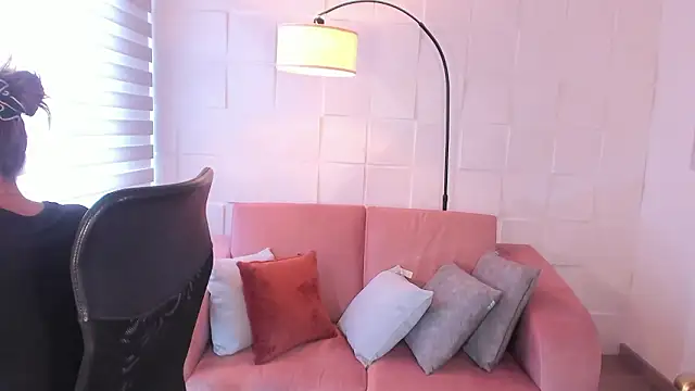 KassMonroe online show from March 8, 12:52 pm