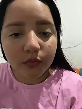 Snapshot of AlinaVega chatting on October 31, 2:13 pm AlinaVega online show from October 31, 2:13 pm