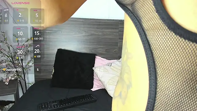 Snapshot of Brianna_Maya chatting on January 7, 12:15 am Brianna Maya online show from January 7, 12:15 am