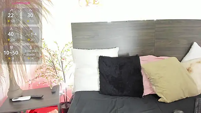 Snapshot of Brianna_Maya chatting on January 7, 9:42 pm Brianna Maya online show from January 7, 9:42 pm