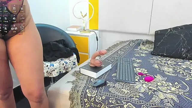 Snapshot of Barbbara_sweett chatting on June 13, 2:48 pm Barbbara sweett online show from June 13, 2:48 pm