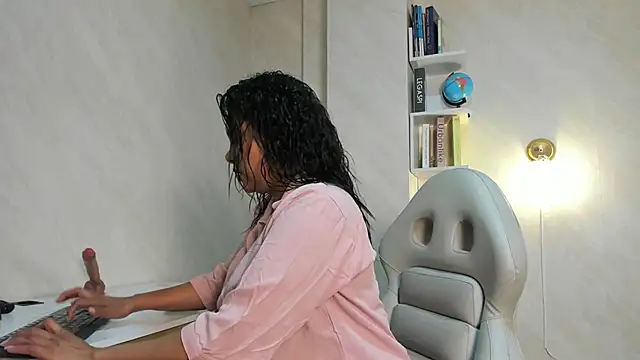 Barbbara sweett online show from November 4, 8:01 pm