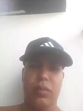 Snapshot of camilo44467 chatting on October 9, 5:24 pm camilo44467 online show from October 9, 5:24 pm