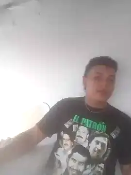 Snapshot of camilo44467 chatting on October 8, 8:31 pm camilo44467 online show from October 8, 8:31 pm