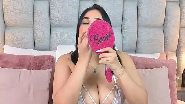 Snapshot of BlairHarper chatting on November 14, 7:28 pm BlairHarper online show from November 14, 7:28 pm