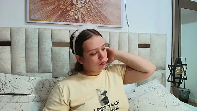 Emely Pregnant online show from October 16, 7:55 pm