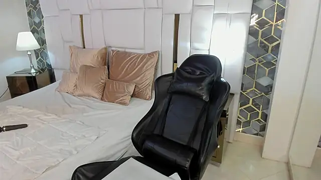 emily parks666 online show from January 16, 10:03 pm