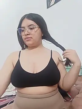 sofia athome online show from June 4, 5:39 pm